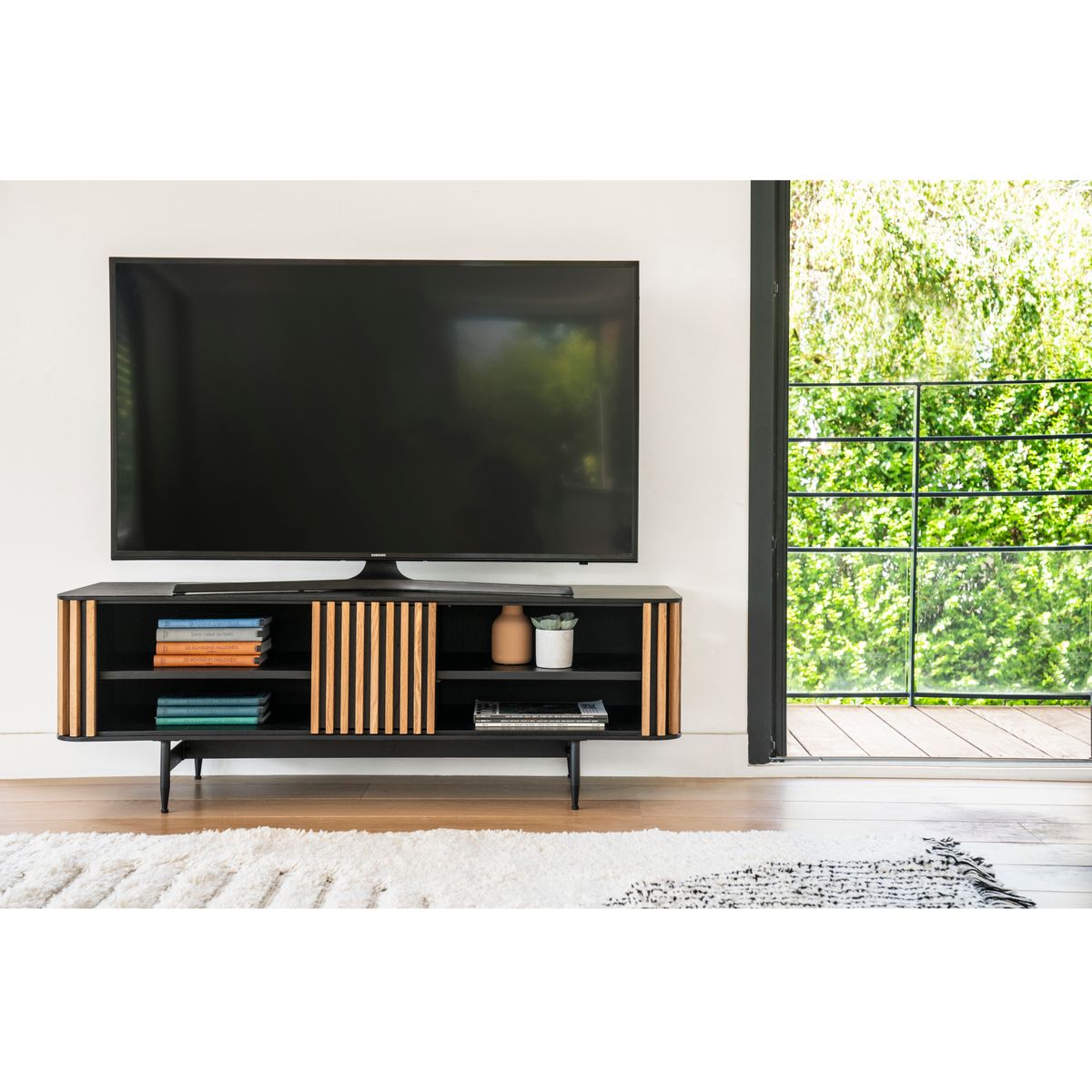 Szafka rtv Linea 130 cm dębowe lamele