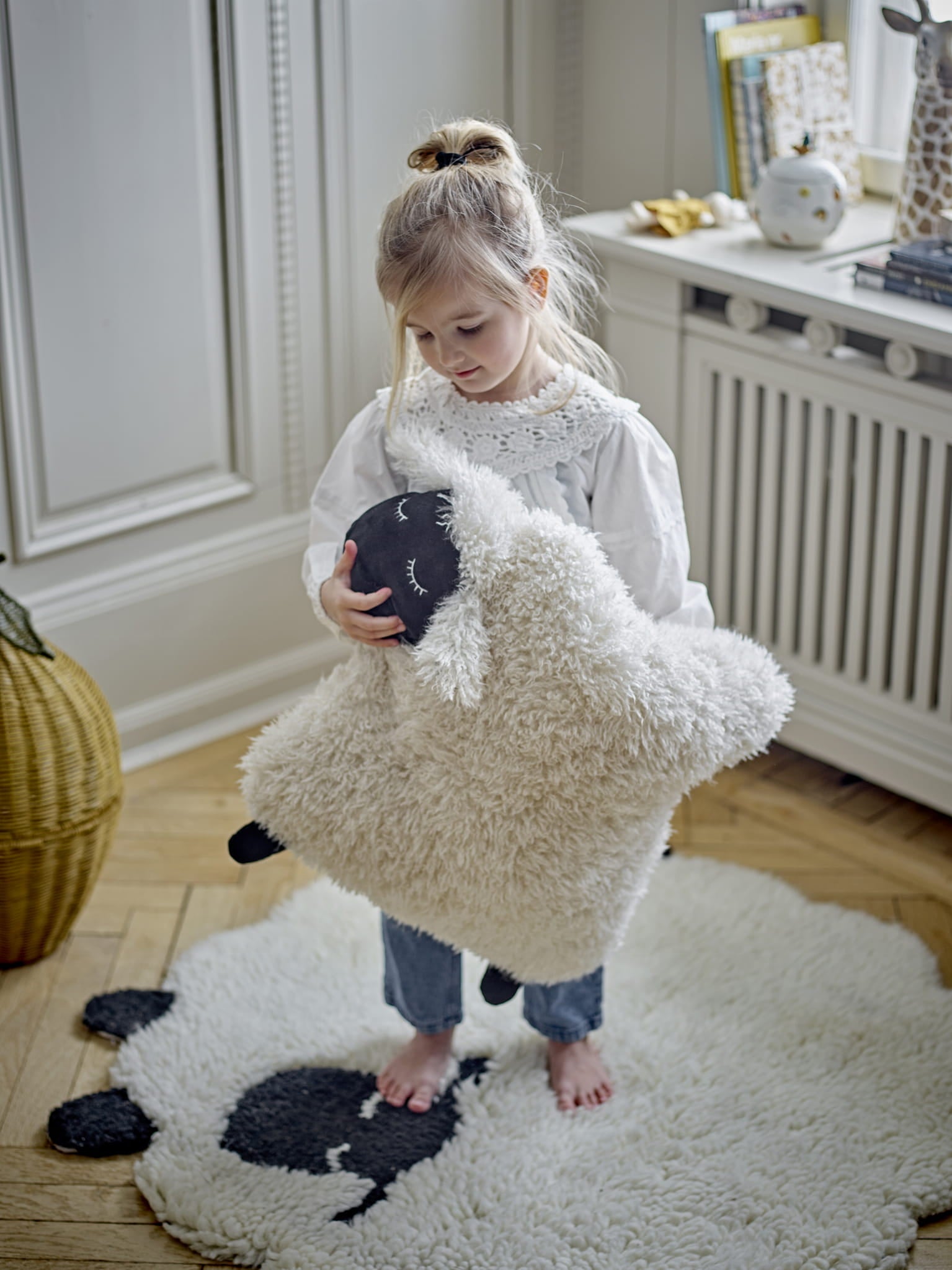 Dywan Dolly 84 cm kremowy wełniany owieczka Bloomingville Mini