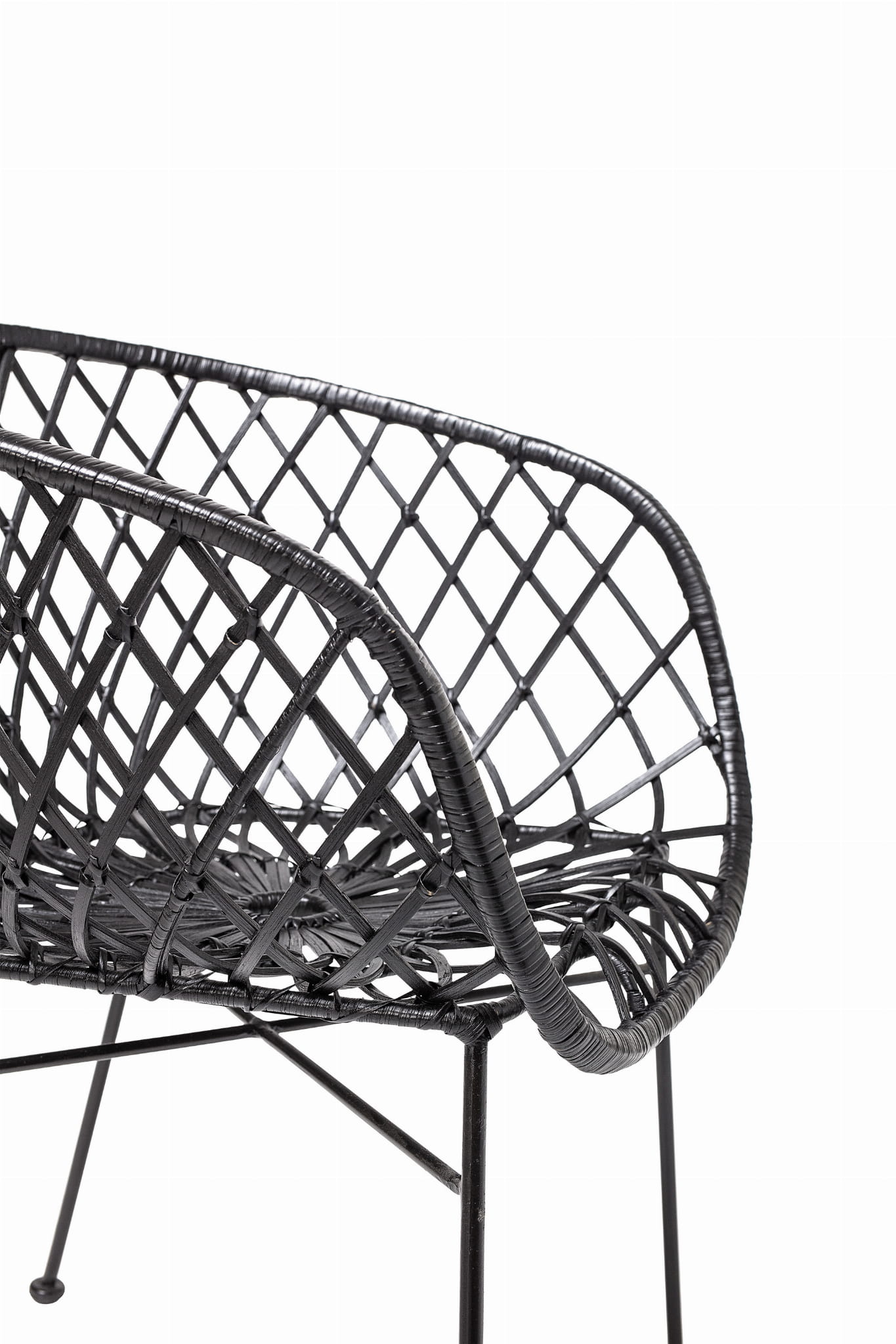 Fotel wypoczynkowy Kama czarny rattan Bloomingville