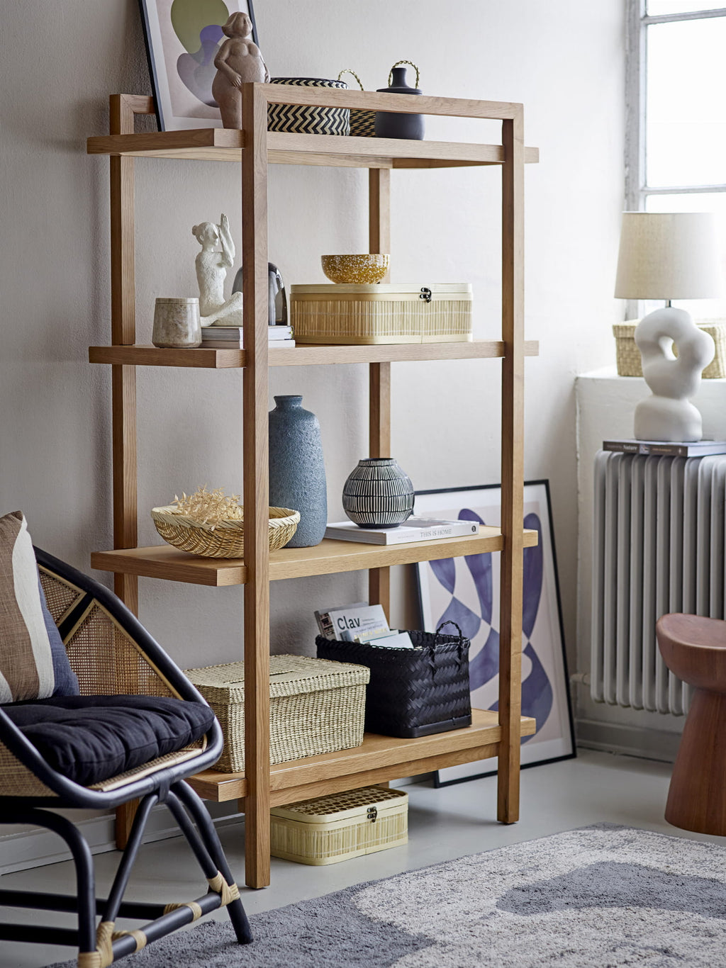 Fotel wypoczynkowy Loue czarny rattan Bloomingville