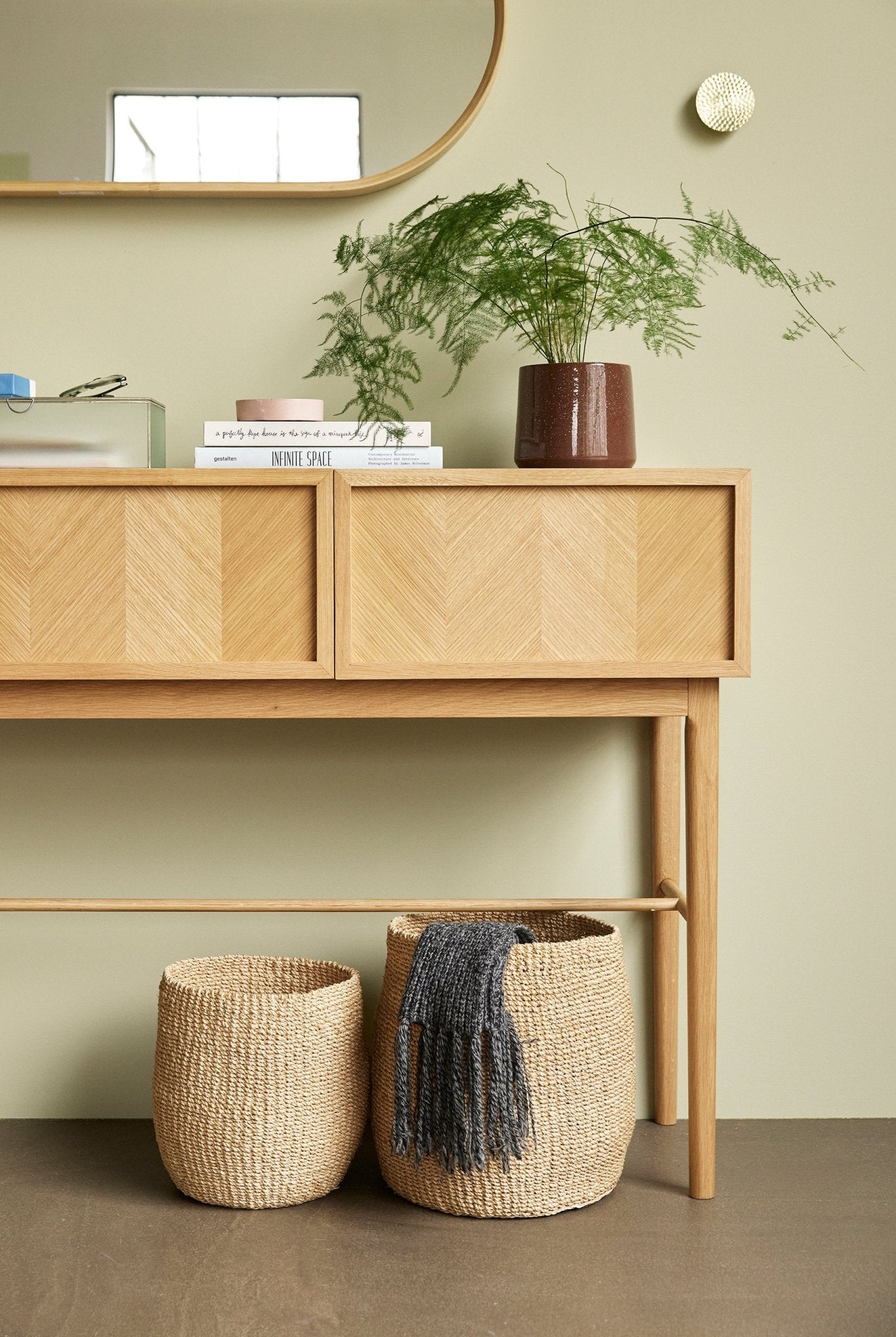 Konsola Herringbone jodełka dębowa 150 cm Hübsch