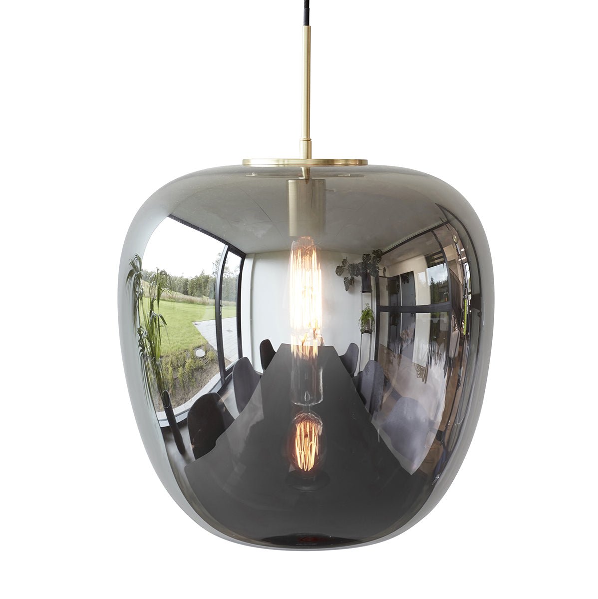 Lampa Egg z lustrzanym efektem duża Ø40x40cm Hübsch