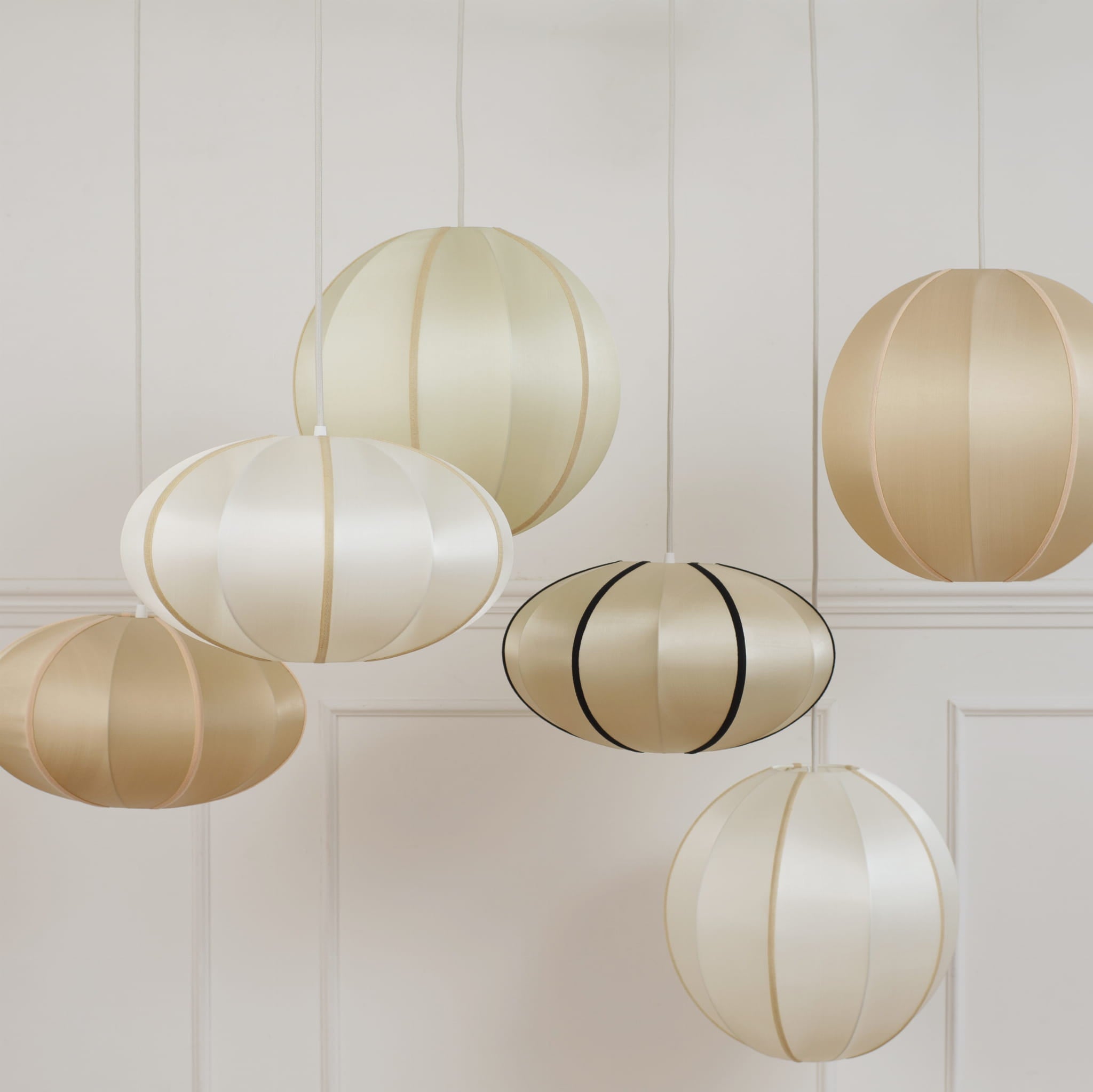 Lampa Indochina Pumpkin S jedwab ø37x21 cm offwhite/latte OI SOI OI