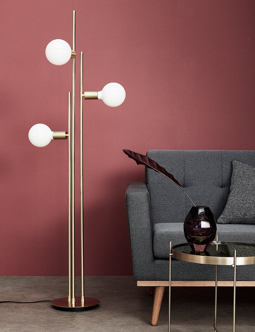 Lampa podłogowa Balance Hübsch