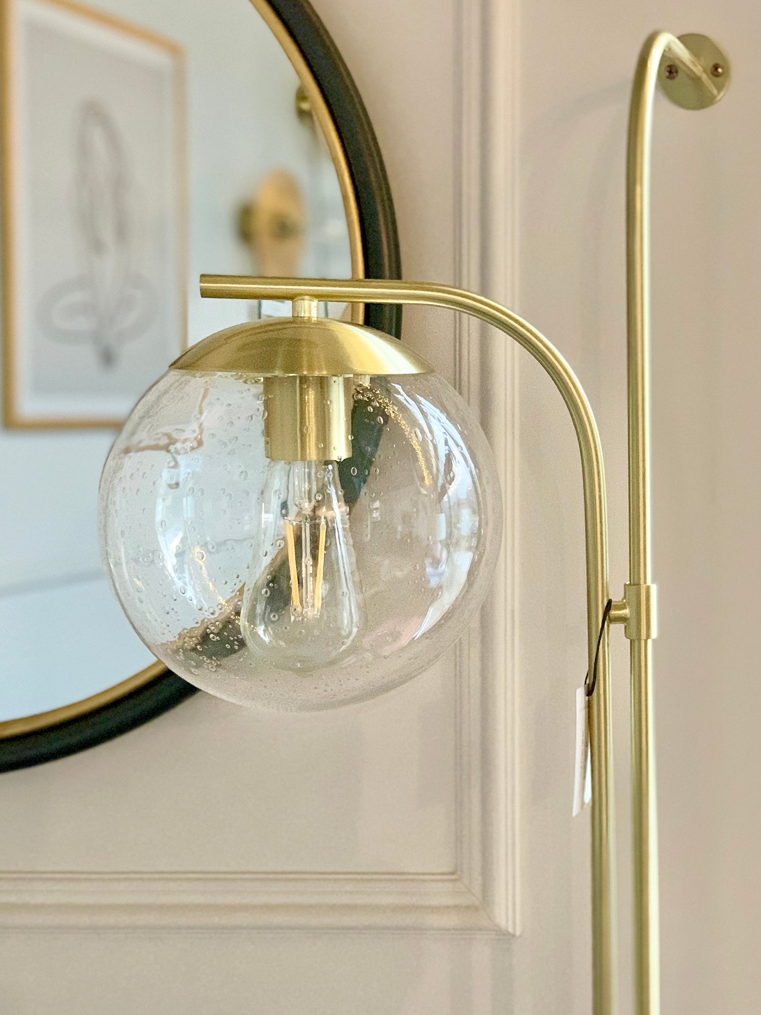 Lampa ścienna Bubble kinkiet szklany klosz złota 182 cm Hübsch