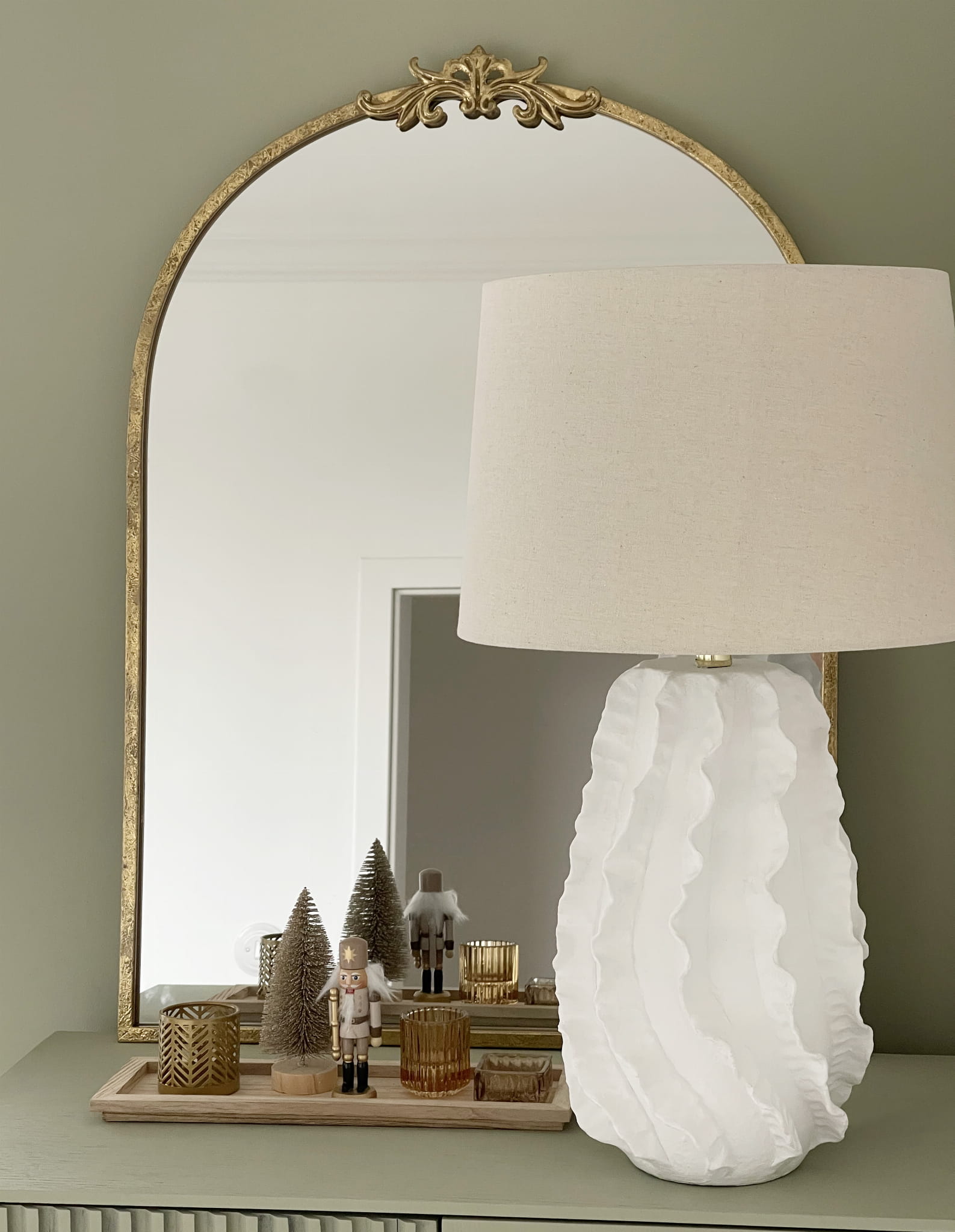 Lampa stołowa Blanca płócienny abażur biała kamionka THE HOMECEPT