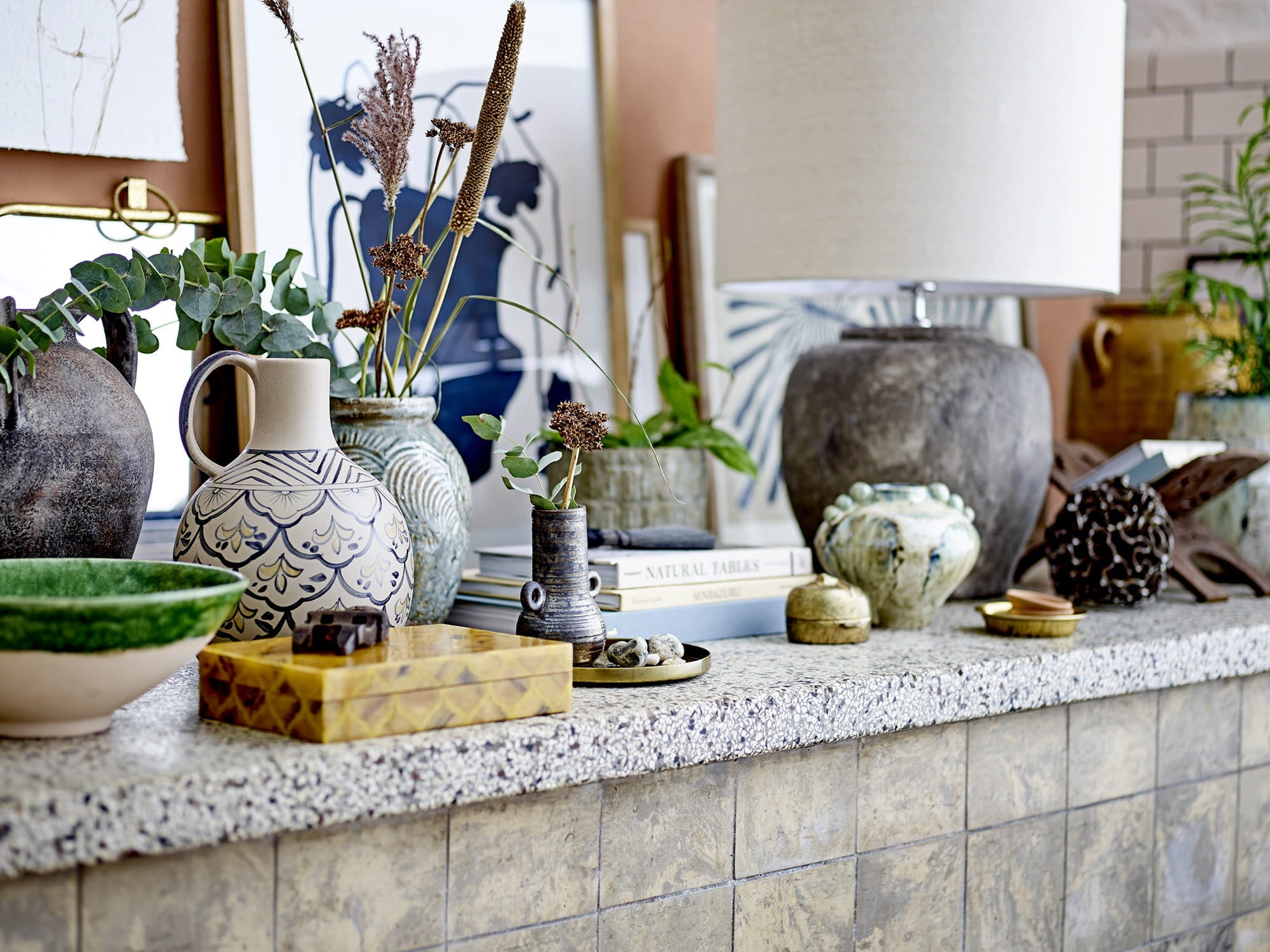 Lampa stołowa Isabelle szara kamionka Bloomingville