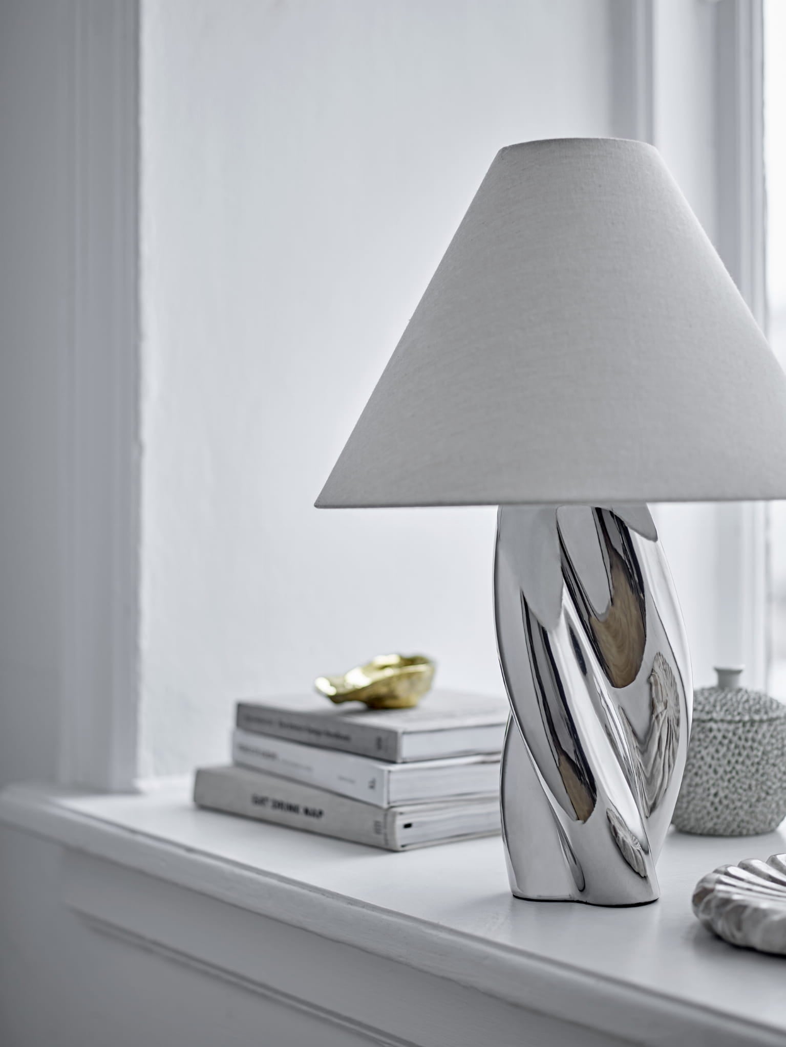 Lampa stołowa Silva srebrna kamionka Bloomingville