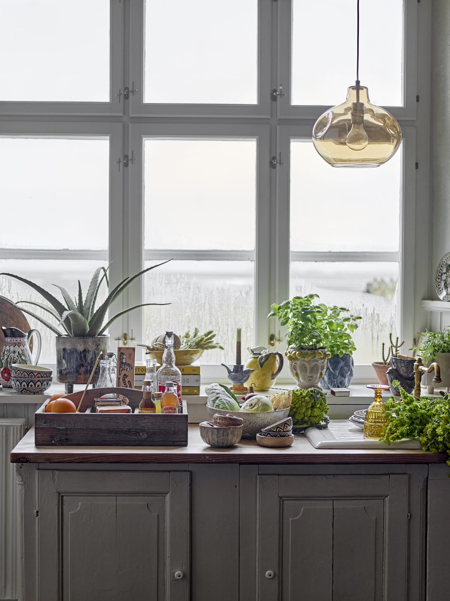 Lampa wisząca Azizi brązowa szkło Bloomingville