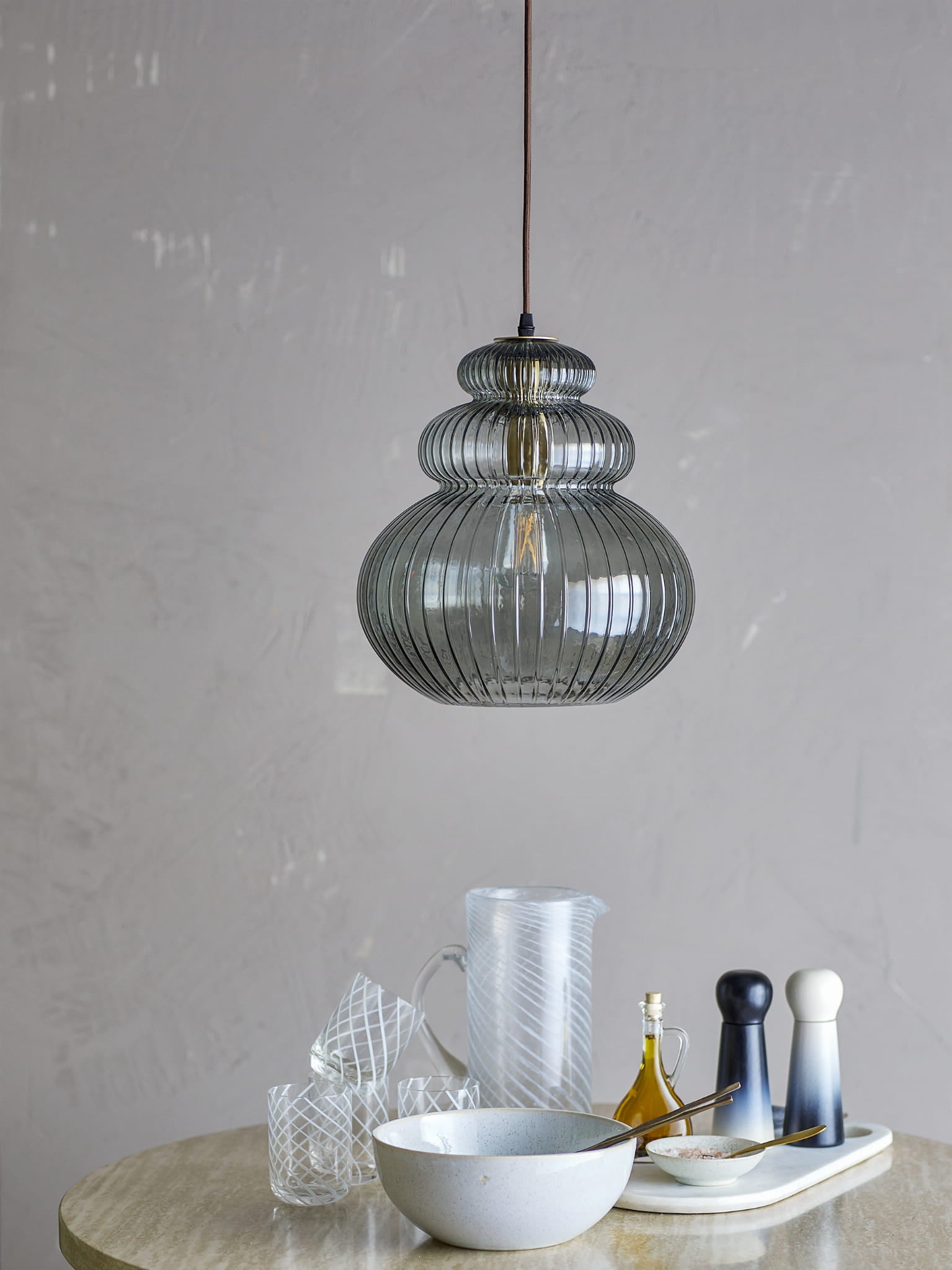 Lampa wisząca Sybia szara szkło Bloomingville