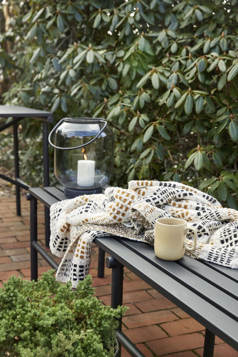 Ławka ogrodowa Villa czarna stal nierdzewna 180 cm Hübsch