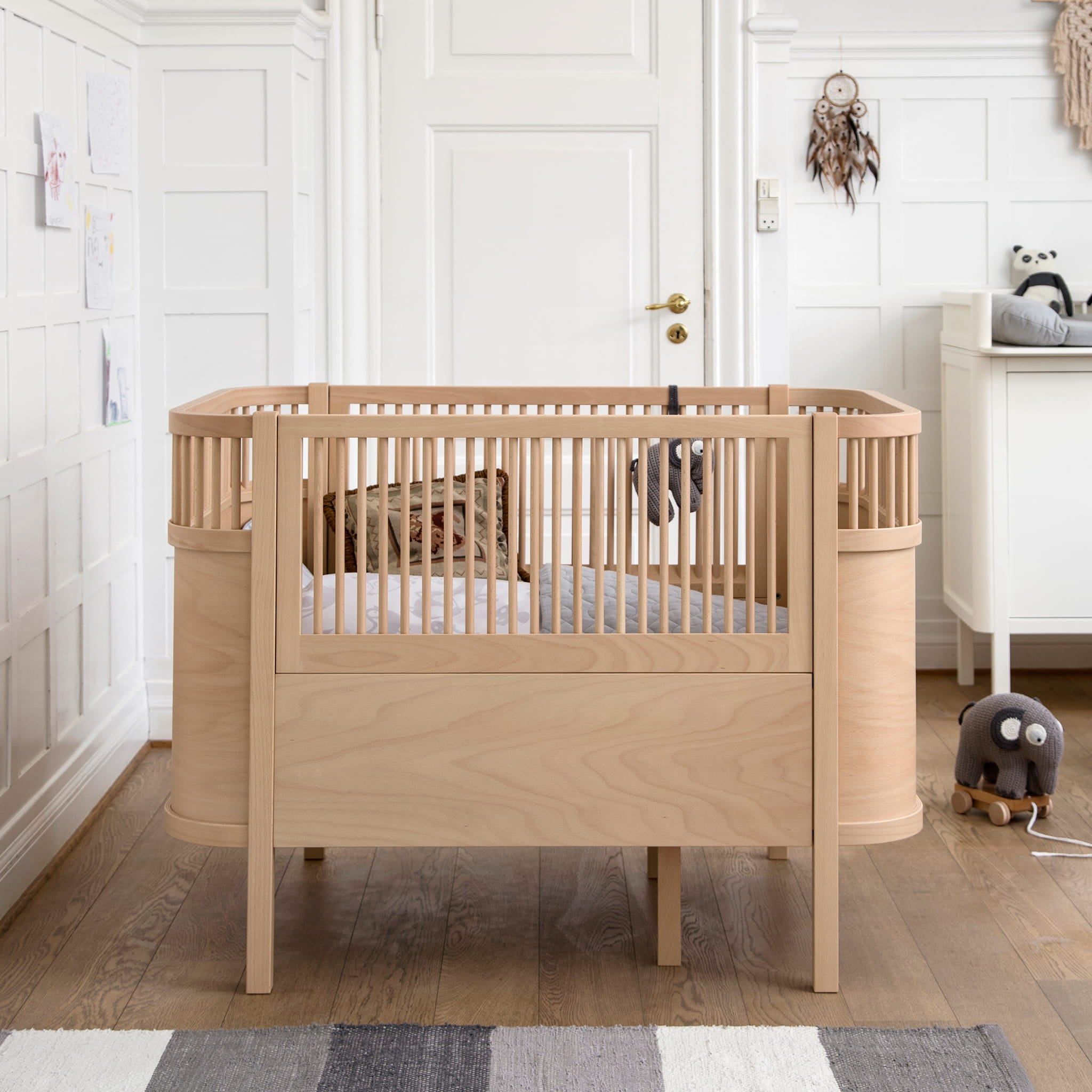 Łóżeczko rosnące dziecięce Baby & Jr. drewno Sebra