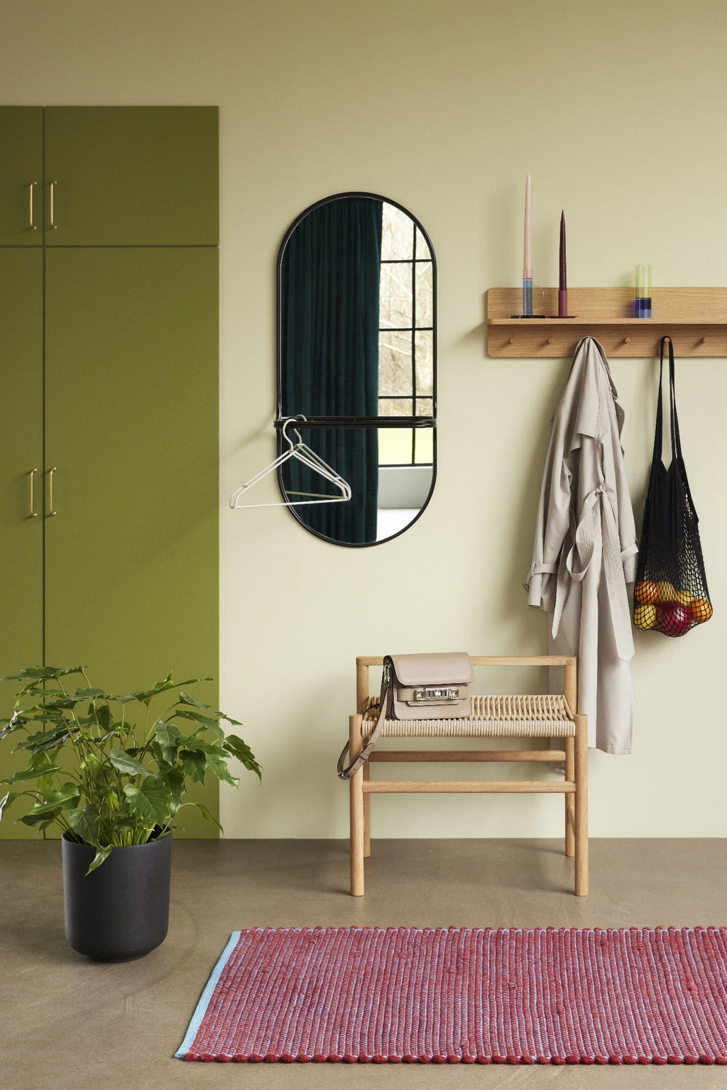 Lustro ścienne Carry czarne 46x21xh102cm Hübsch