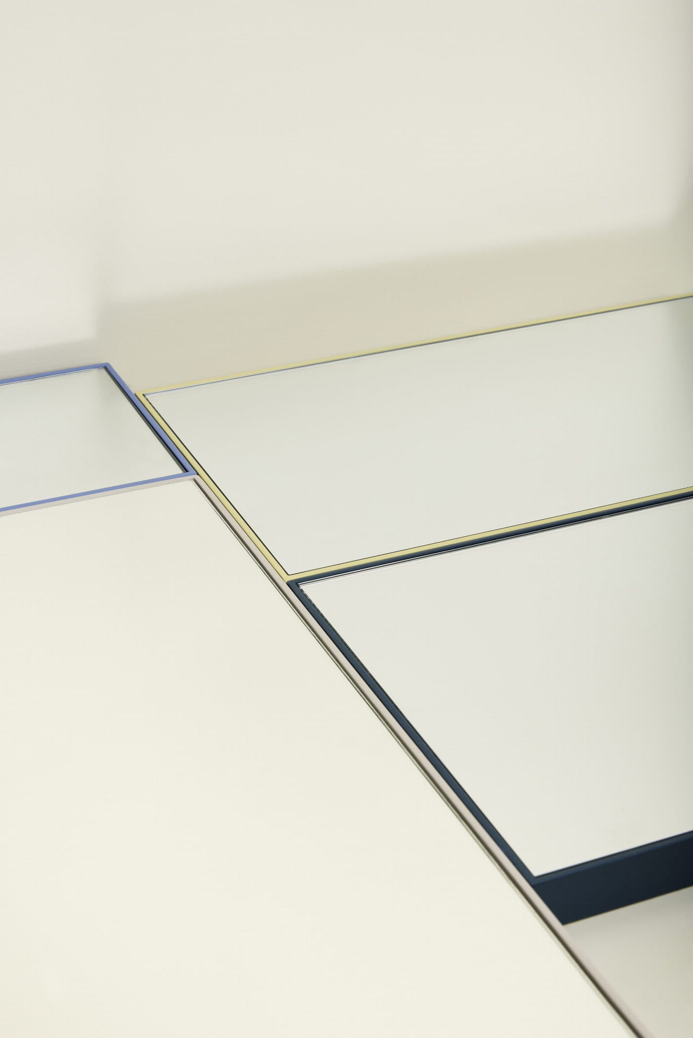 Lustro Shine XL szare 50x4xh120cm Hübsch