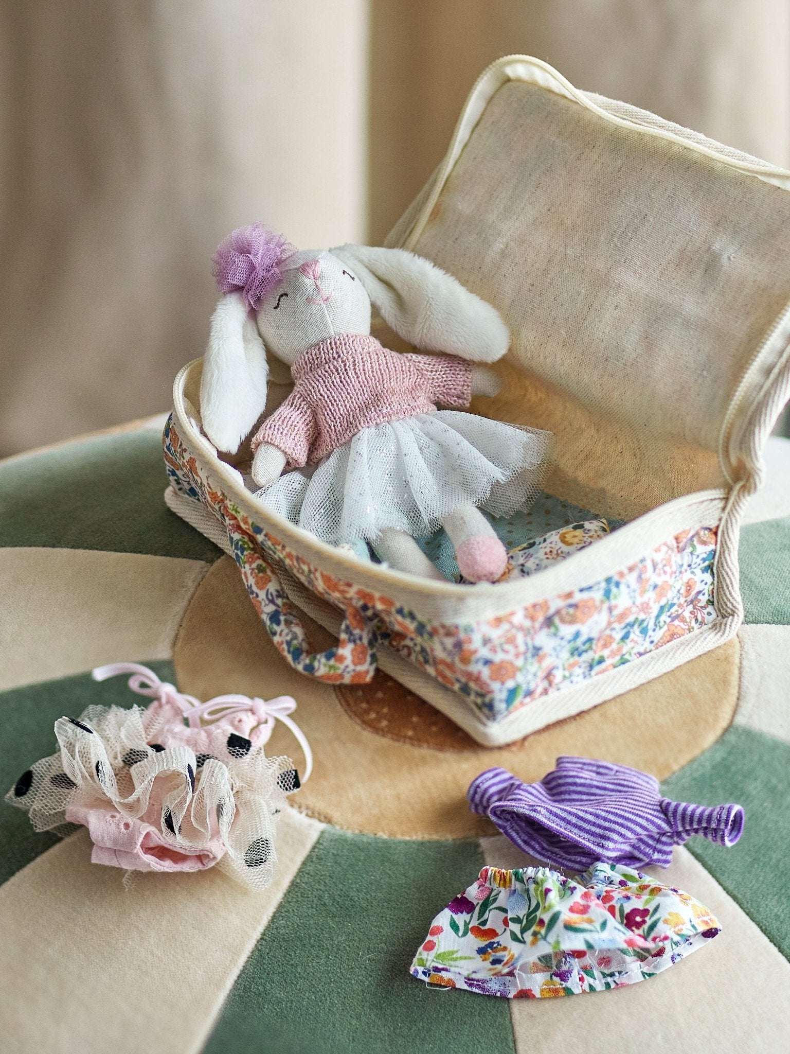 Maskotka lalka Milly z ubrankami królik Bloomingville pomysł na prezent Bloomingville