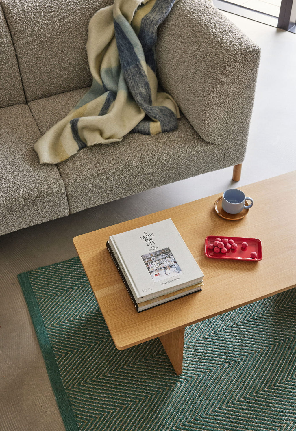 Moment sofa 3 - osobowa duża szara 257x89xh80cm Hübsch