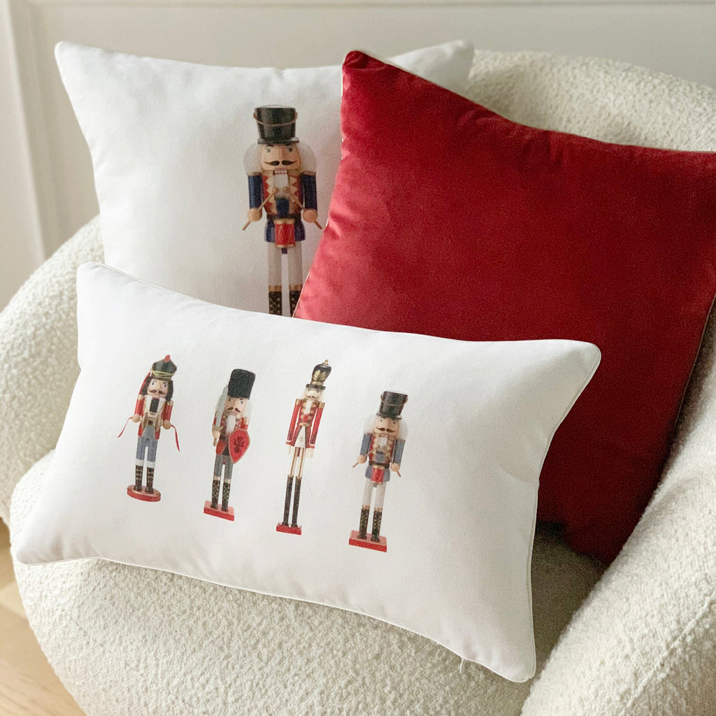 Poduszka Dziadki do orzechów 30x50cm THE HOMECEPT