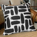 Poduszka Paint czarna 45x45cm THE HOMECEPT