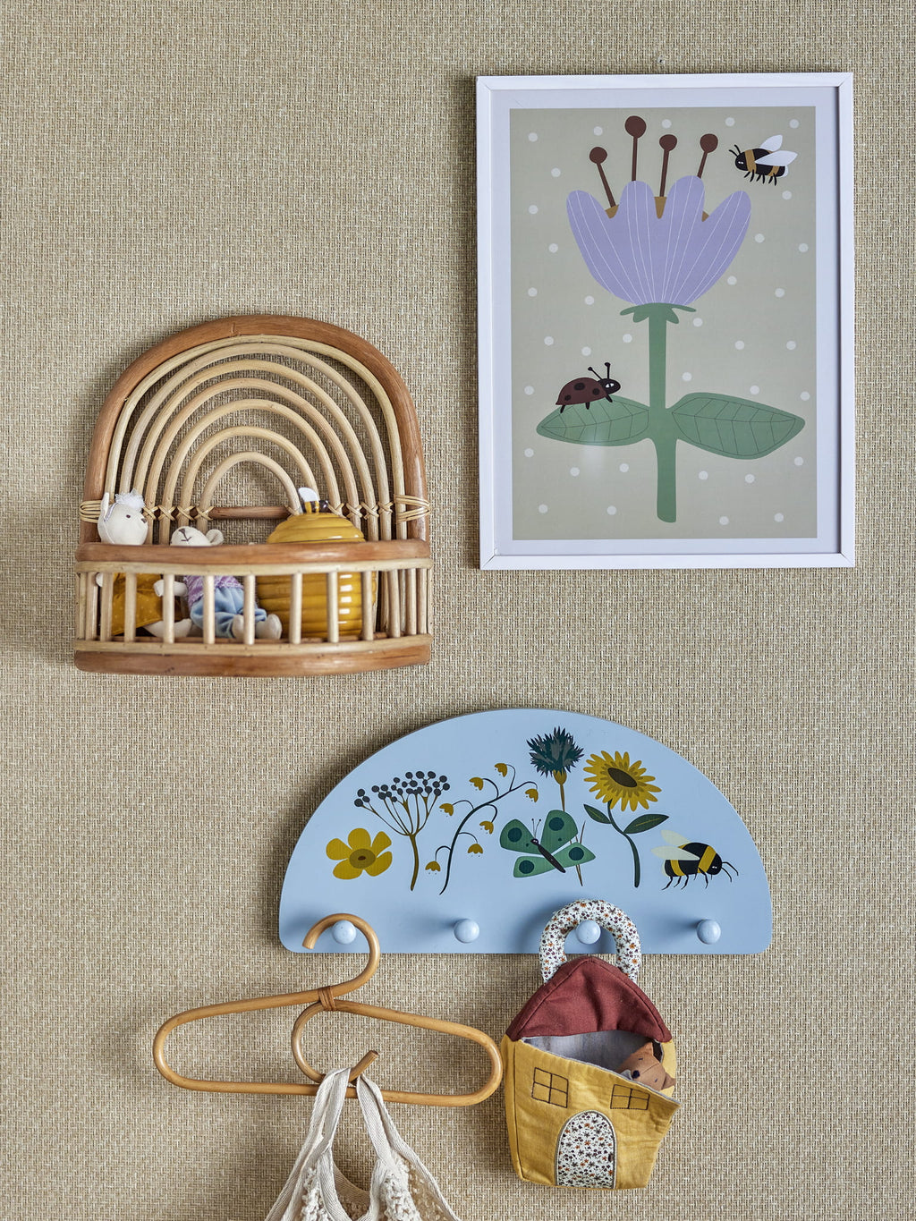 Półka ścienna Preet tęcza rattan 30x31x21 cm dla dziecka Bloomingville