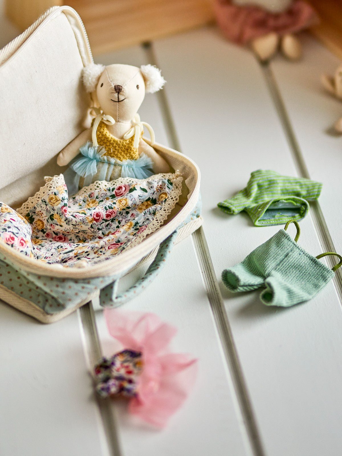 Przytulanka lalka Lara z akcesoriami ubrankami Bloomingville Mini