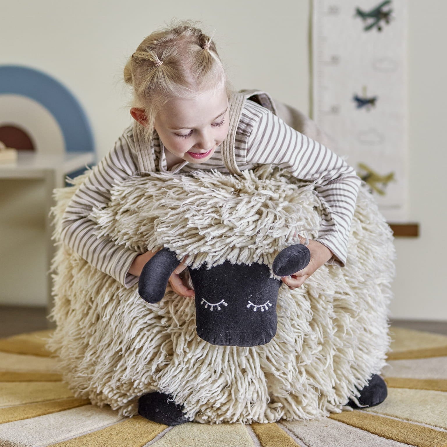 Puf Dolly biały wełna Bloomingville Mini