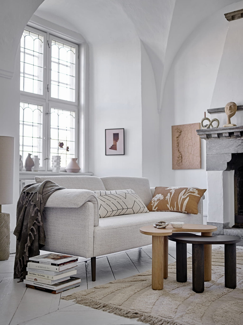 Sofa Chesham biała poliester Bloomingville