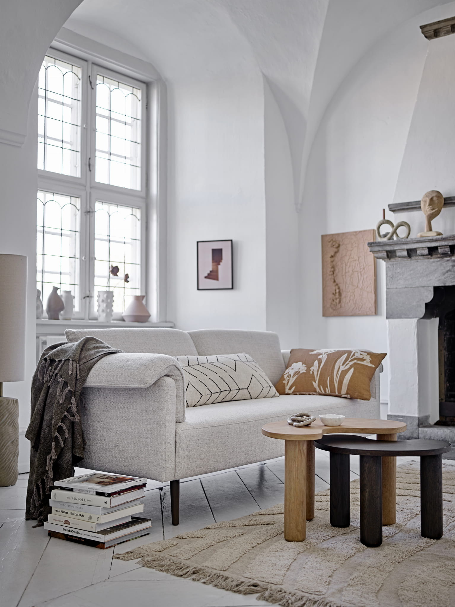 Sofa Chesham biała poliester Bloomingville