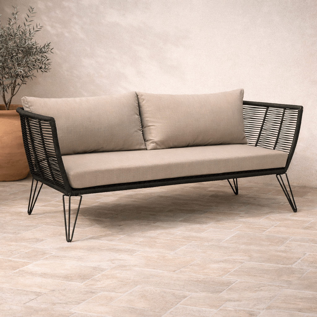Sofa ogrodowa Mundo czarna metalowa 175 cm Bloomingville