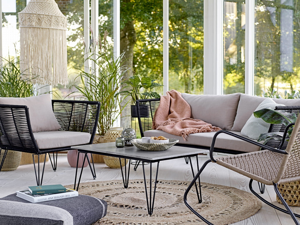 Sofa ogrodowa Mundo czarna metalowa 175 cm Bloomingville