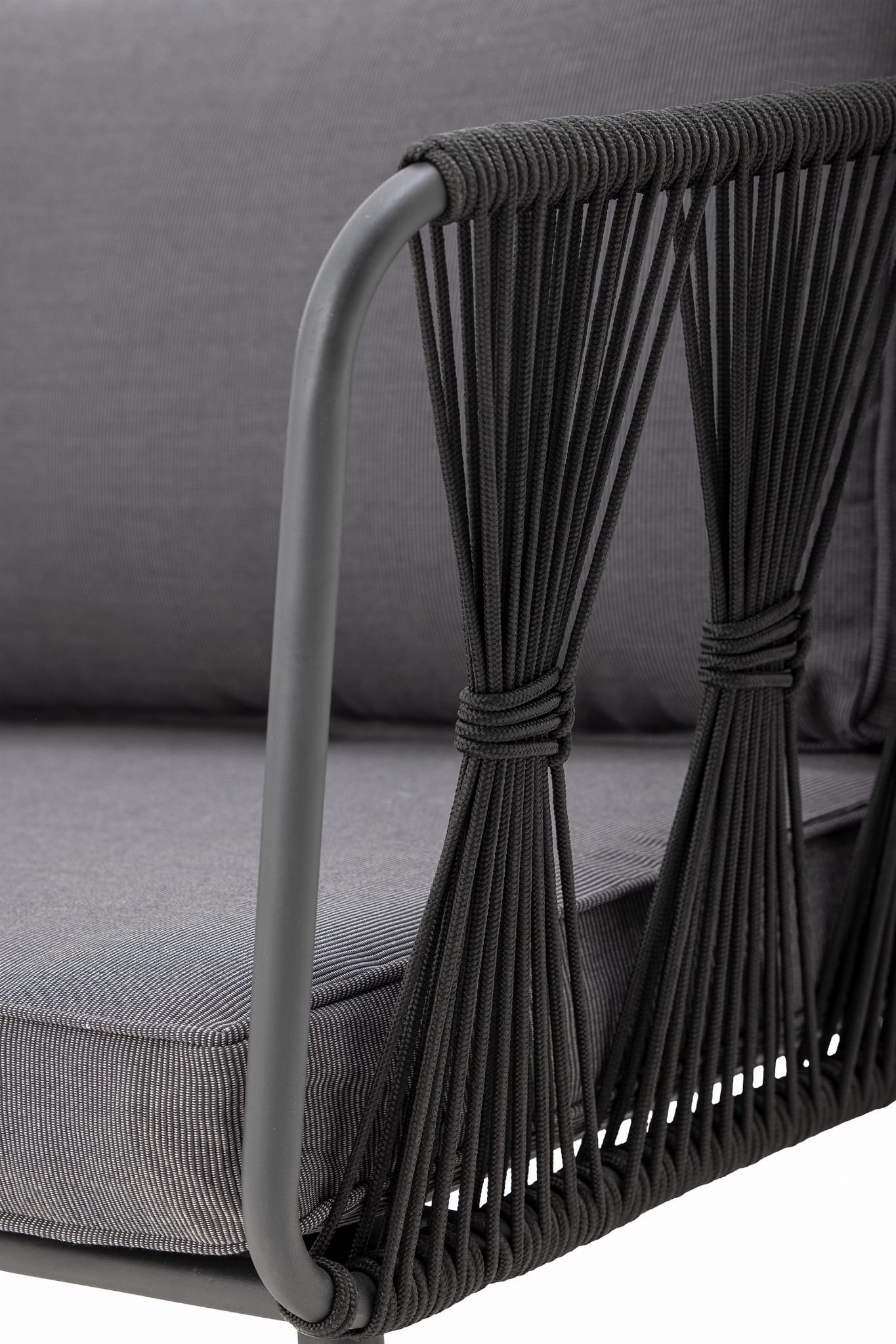 Sofa Pavone czarna metalowa Bloomingville