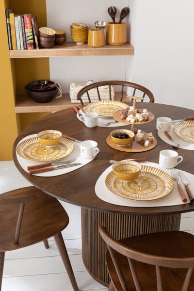 Stół do jadalni Vincent okrągły brązowy 120 cm drewno mango J - LINE