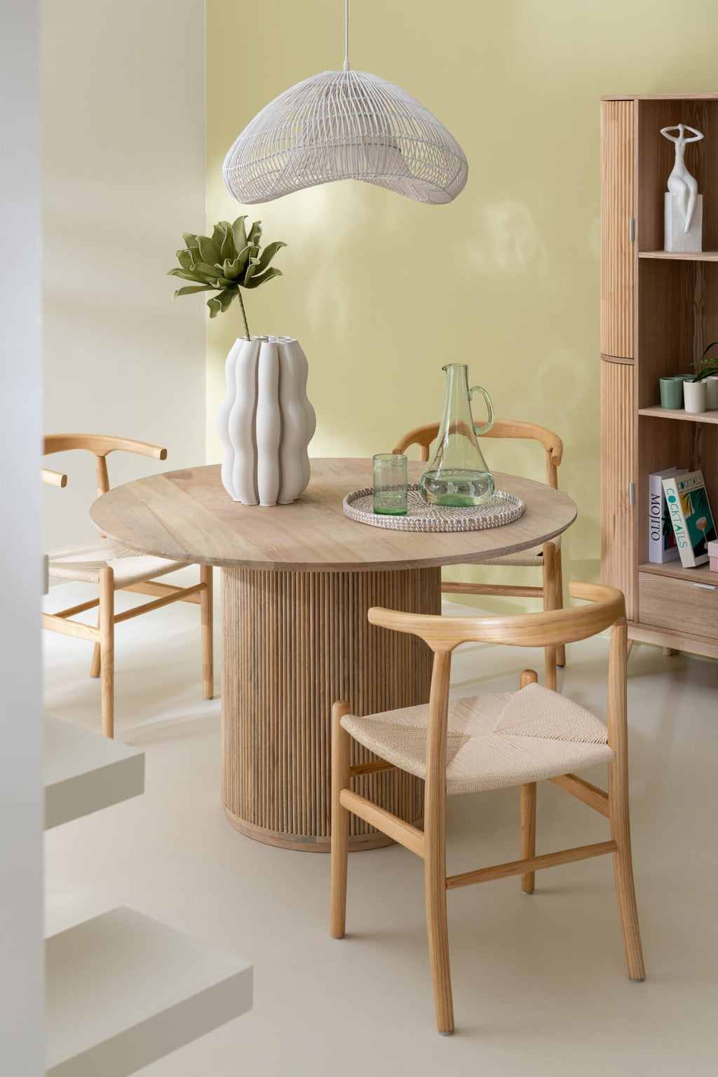 Stół do jadalni Vincent okrągły naturalny 120 cm drewno mango J - LINE