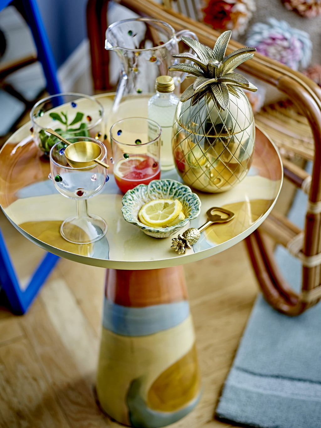 Stolik boczny Brooke kolorowy metalowy Śr.45,5x53 cm Bloomingville