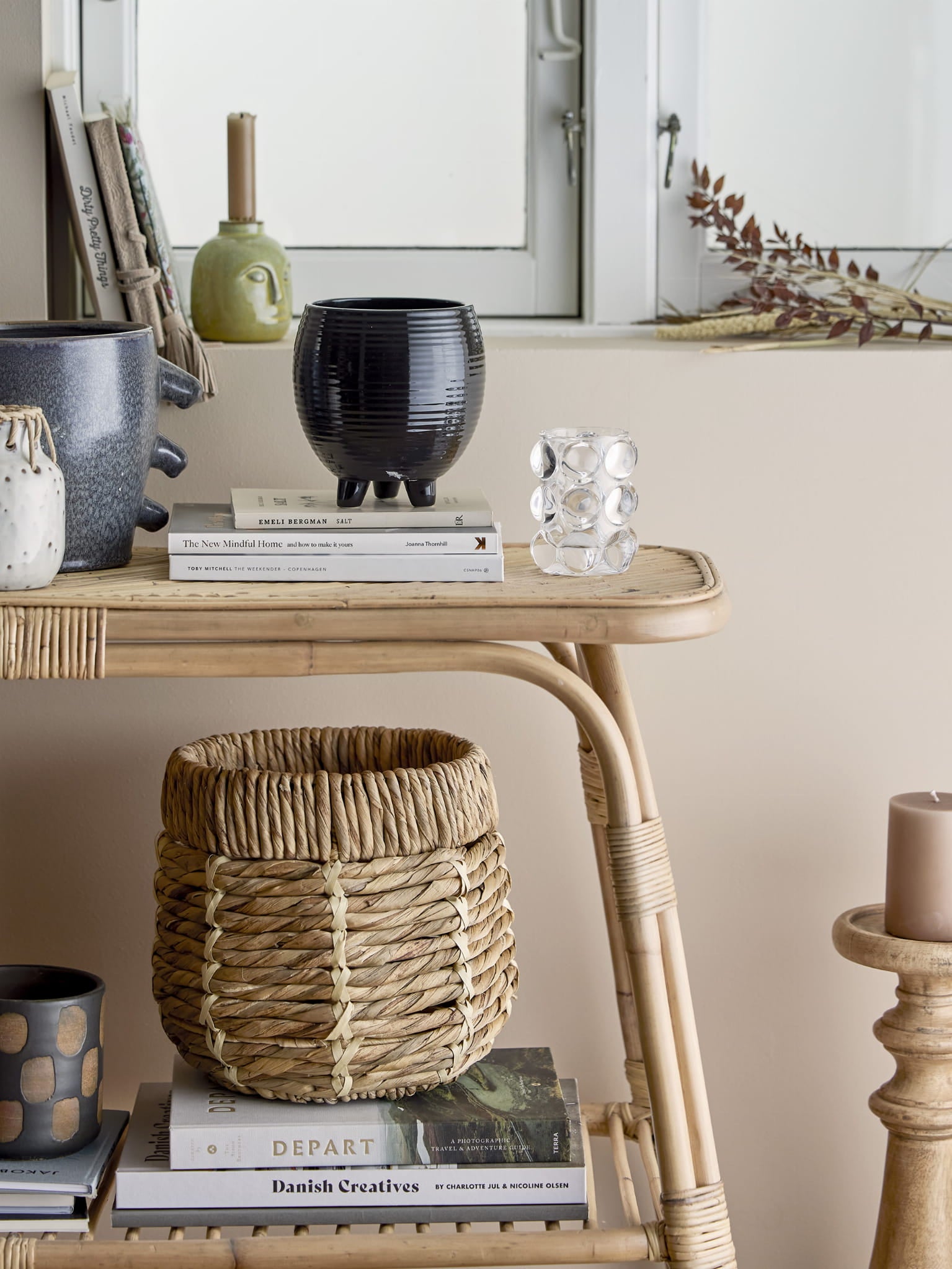 Stolik konsolowy Thenna naturalny rattanowy Bloomingville