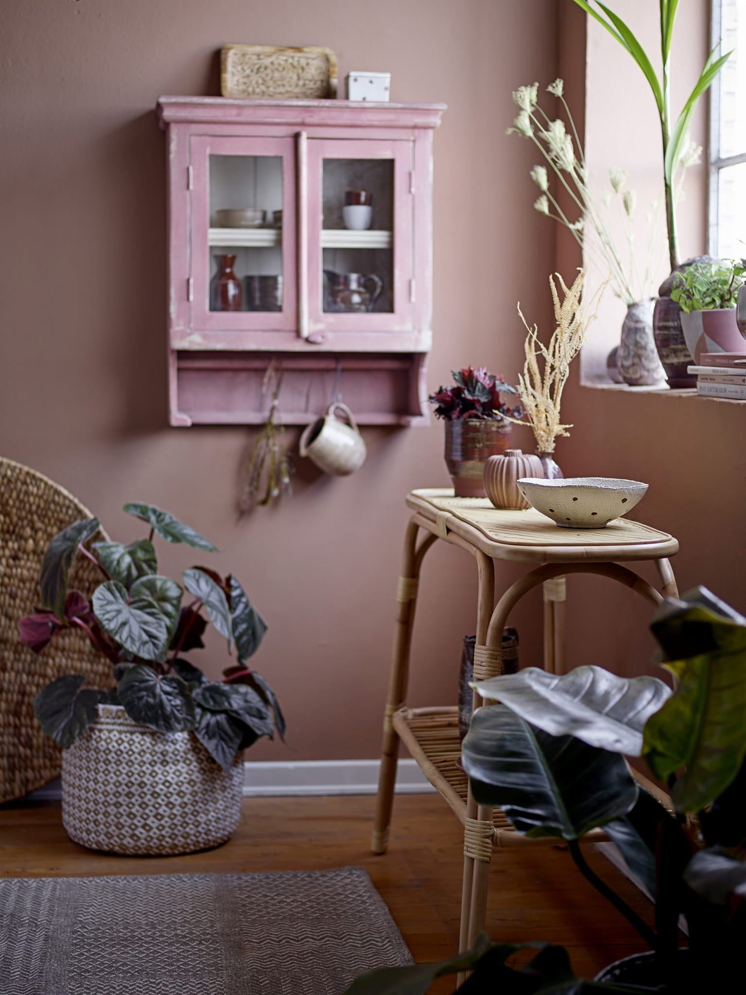 Stolik konsolowy Thenna naturalny rattanowy Bloomingville
