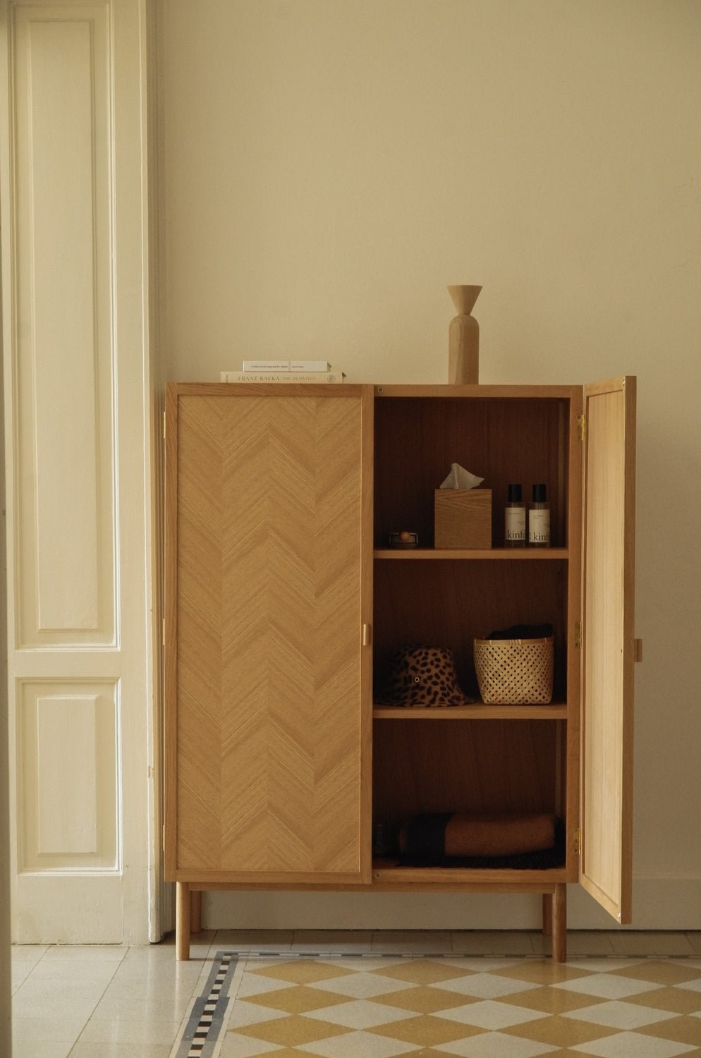 Szafa Herringbone jodełka dębowa szafka 100x140 cm Hübsch