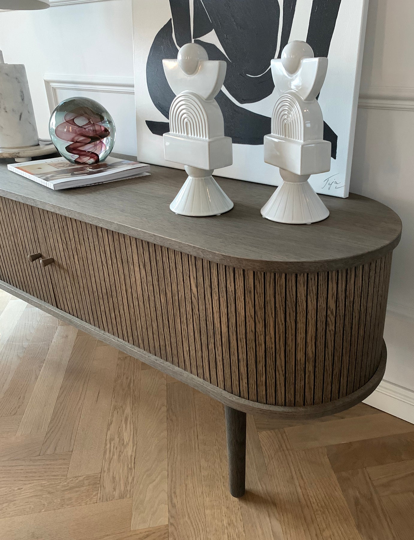 Dębowa komoda RTV 138 cm – dymiony dąb
