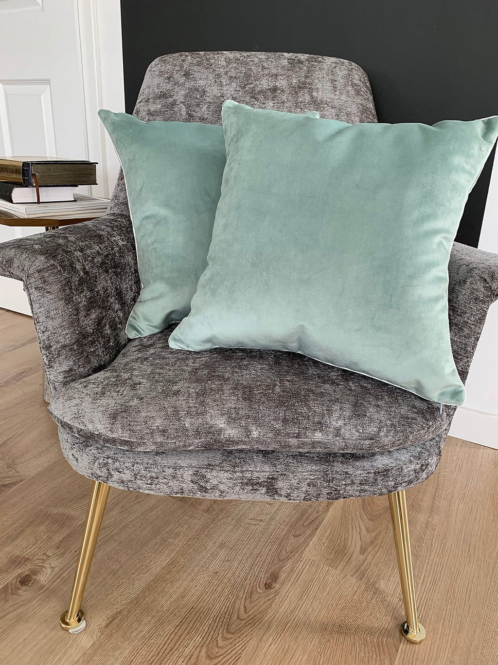 Welurowa poduszka Dark Mint Velvet THE HOMECEPT