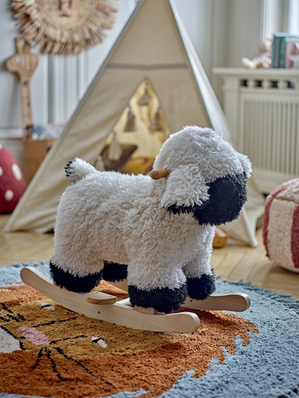 Zabawka na biegunach Dolly owieczka Bloomingville Mini