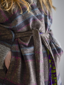 Wełniane kimono Rieti z recyklingu wełna jedwab Bloomingville