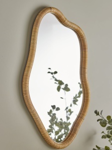Lustro Ashlie rattanowe asymetryczne 80x50 cm