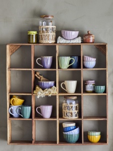 Półka kaszta Tilo 70x70 cm na kubki dekoracje