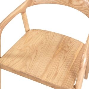 Krzesło do jadalni Olga z podłokietnikami z naturalnego jesionu drewniane