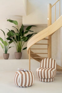 Fotel BENTO w pasy karmel/złamana biel